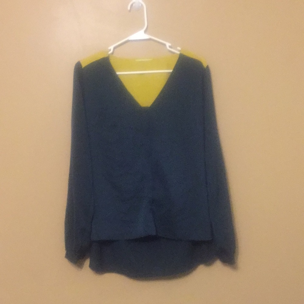 Women’s dressy shirt